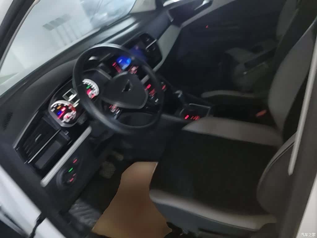 Volkswagen VS7, 2023 15