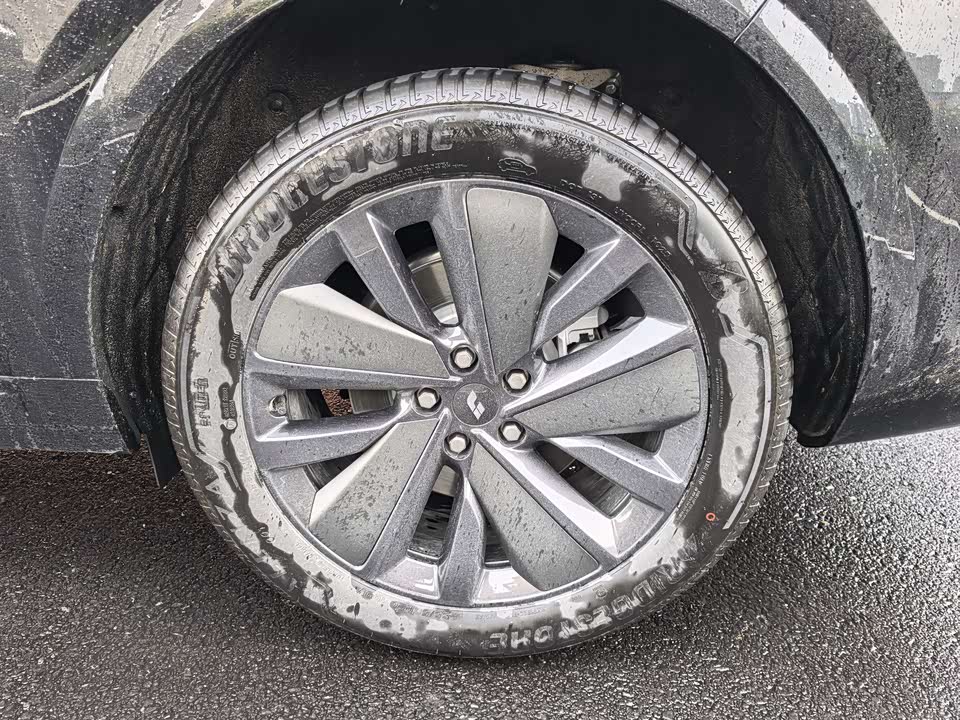 Li Auto Ideal L6