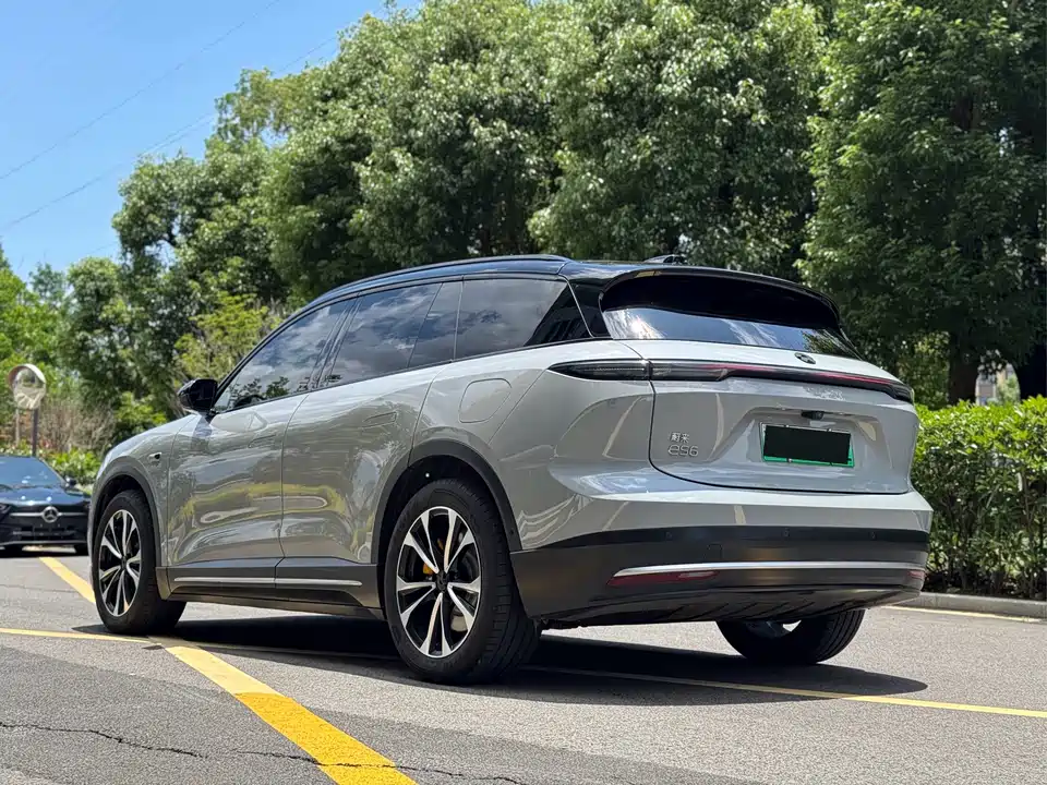 NIO ES6