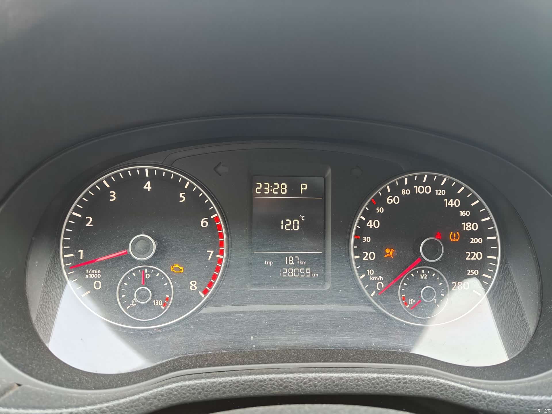 Volkswagen Passat, 2014 12