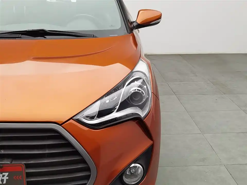 Hyundai Veloster
