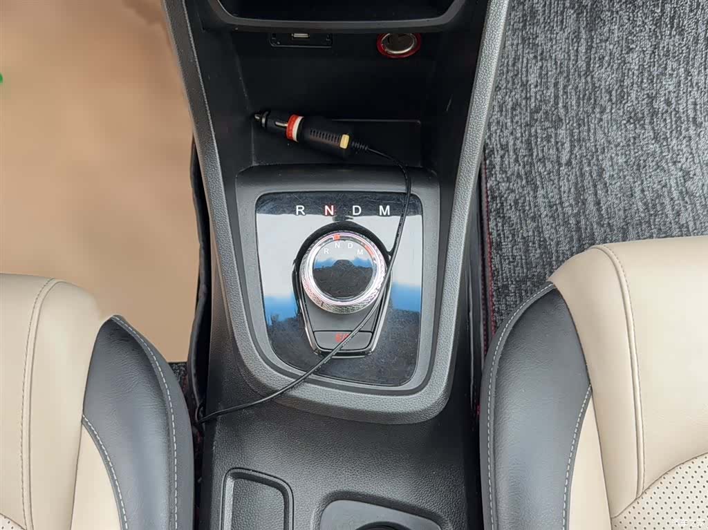 Wuling 360, 2019 25
