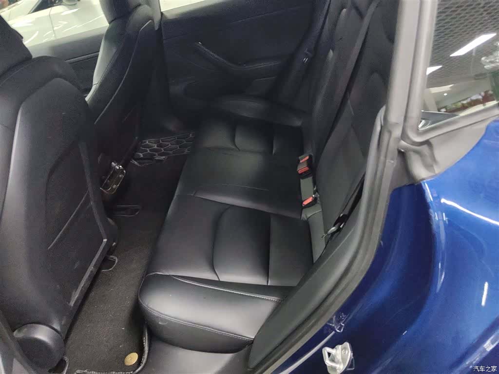 Tesla Model 3, 2020 17