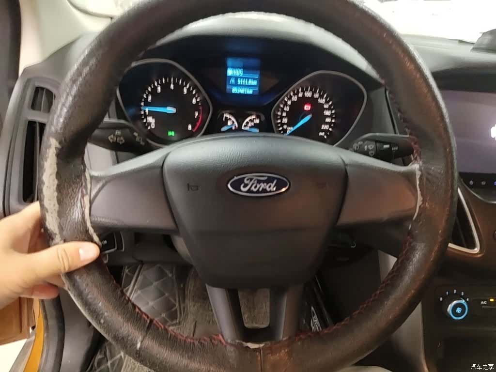 Ford Focus, 2016 11