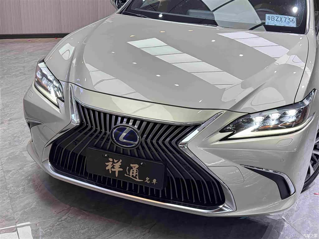 Lexus ES, 2021 21
