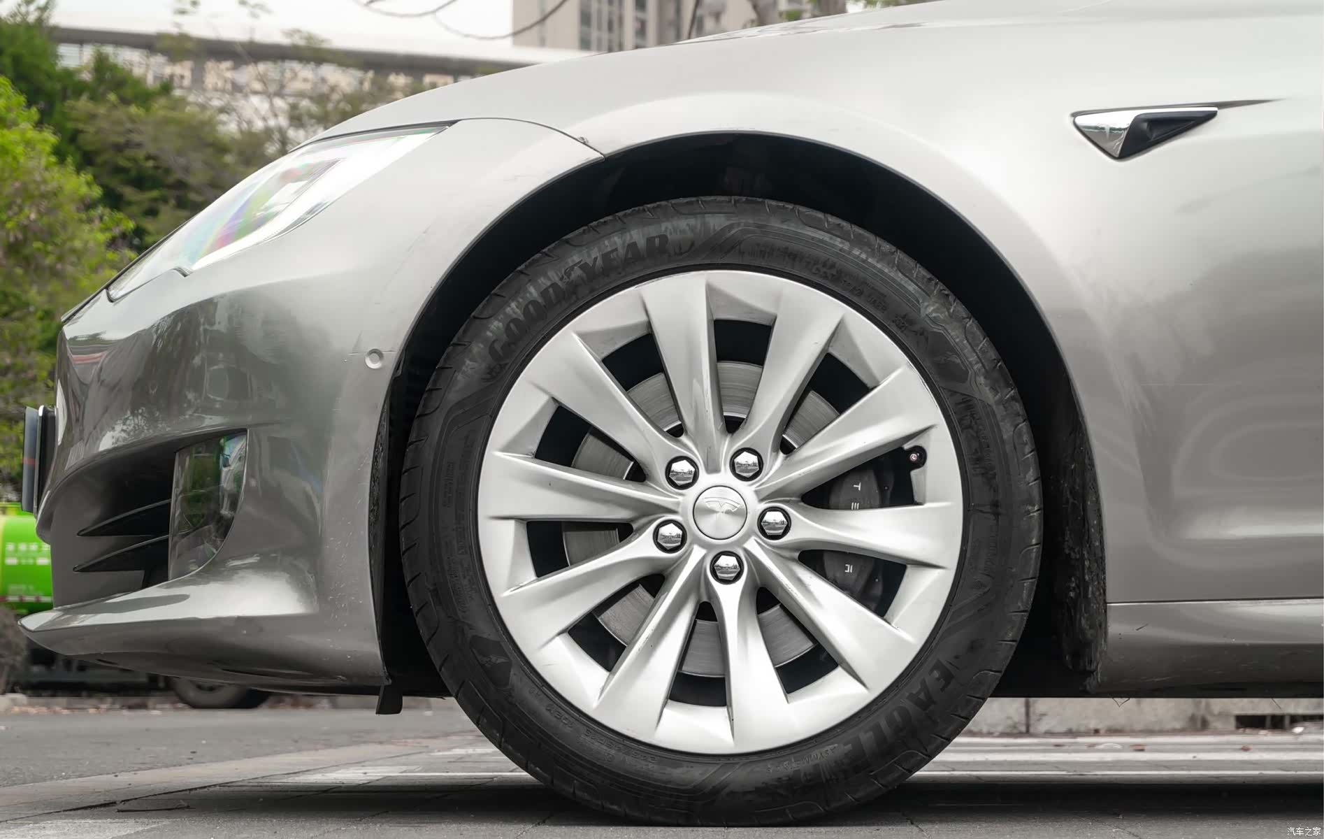 Tesla Model S, 2017 15