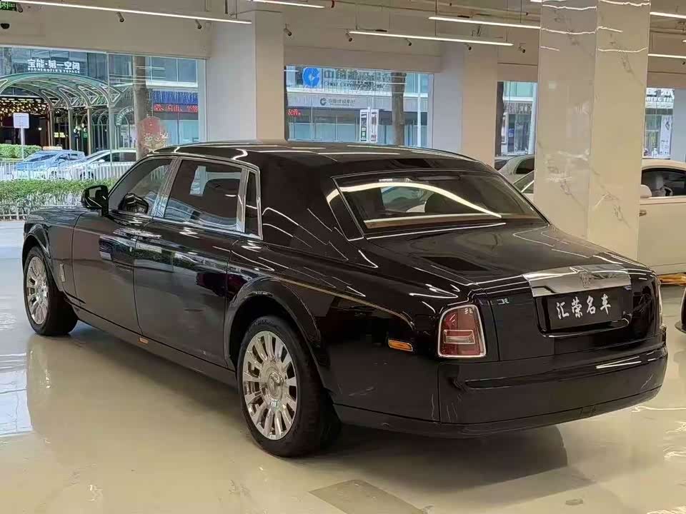 Rolls-Royce Phantom