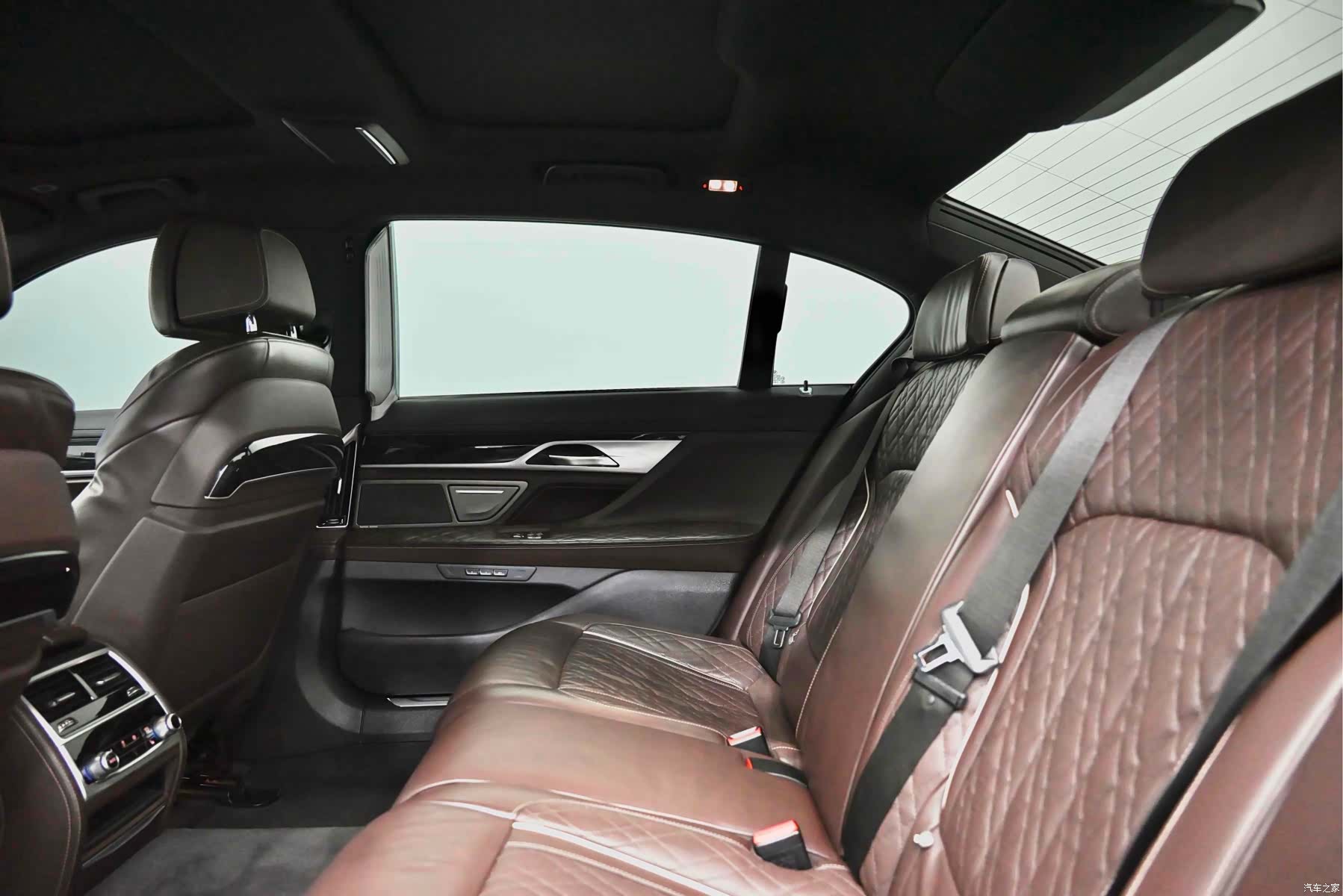 BMW 7 Series, 2019 29