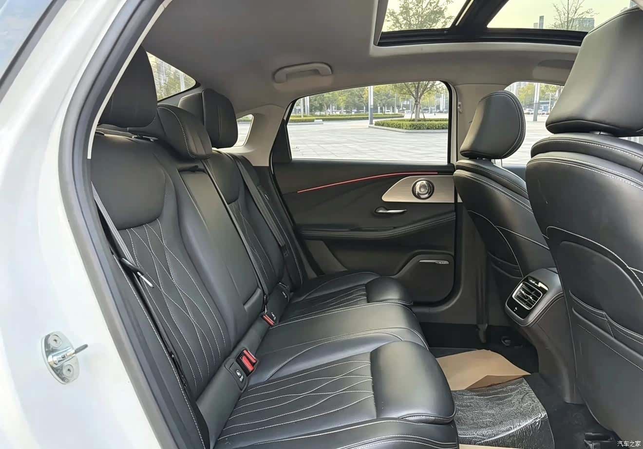 Chery Arrizo 8, 2022 14