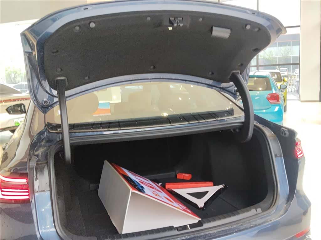 Geely A7, 2025 15
