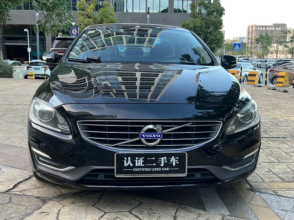 Volvo S60
