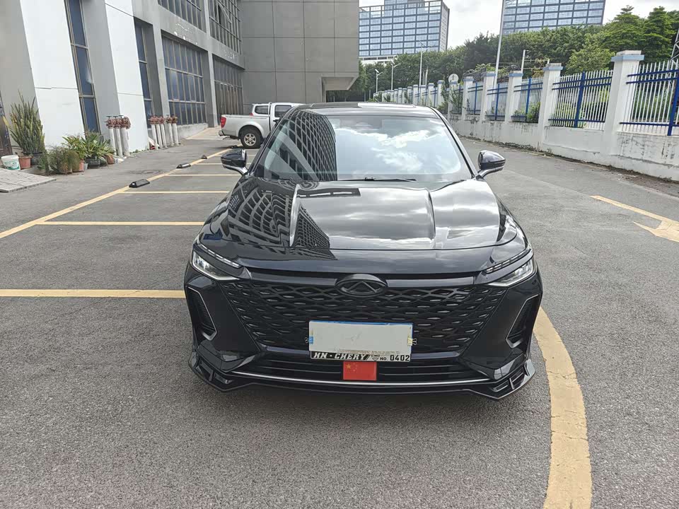 Chery Arrizo 8