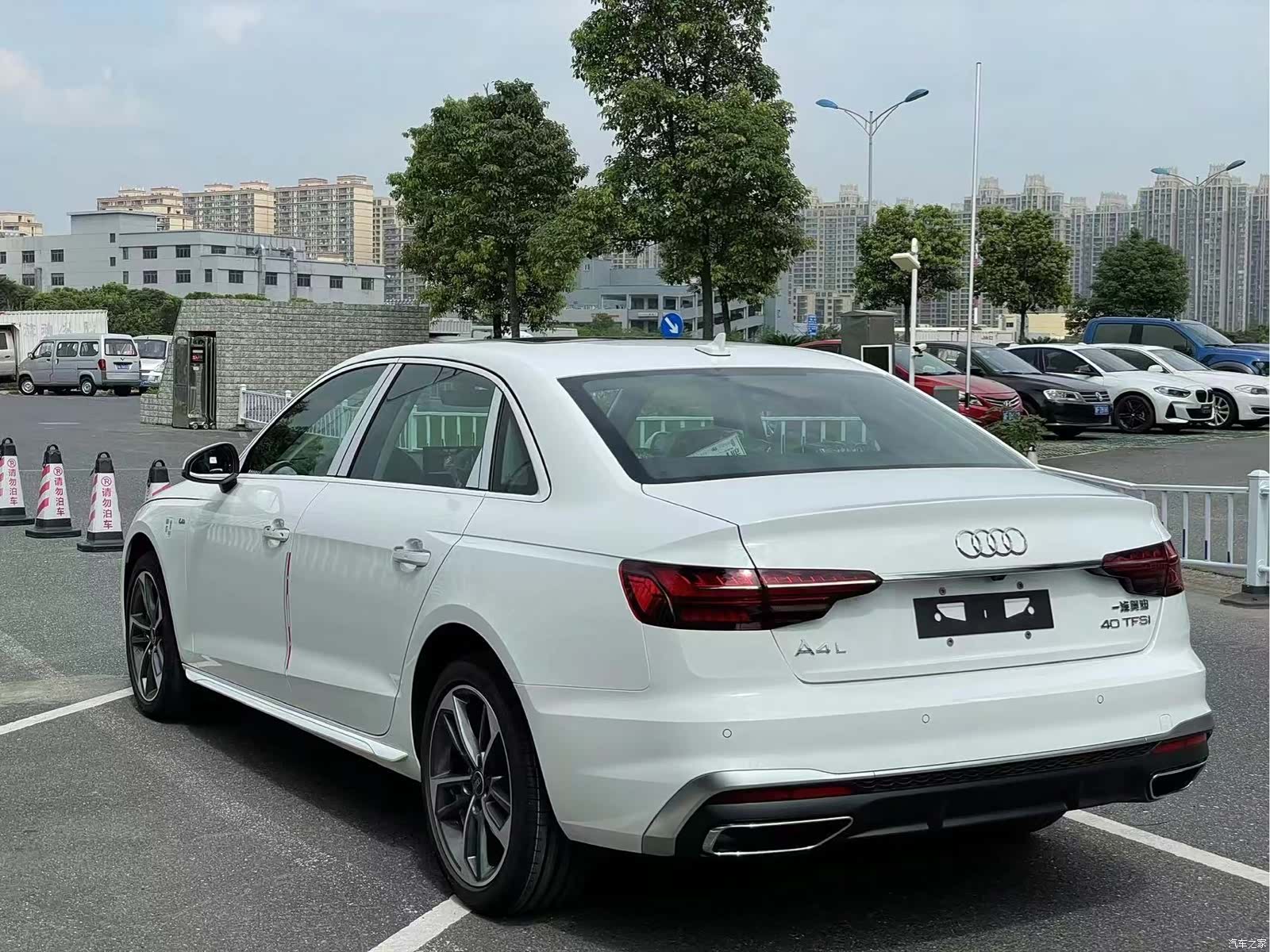 Audi A4L, 2023 8