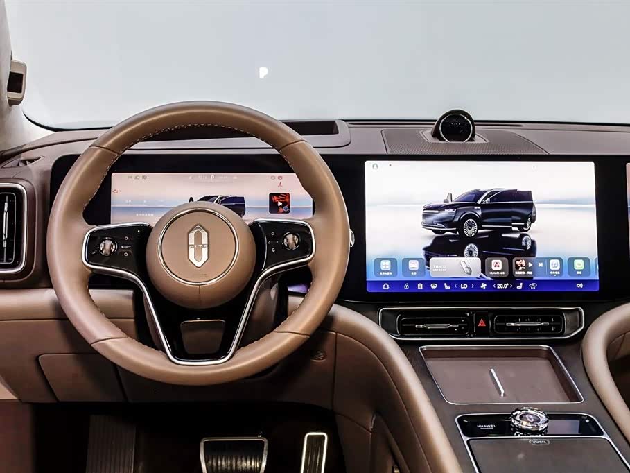 AITO Ask the world M9