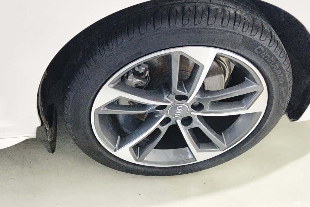 Audi A4L, 2021 6