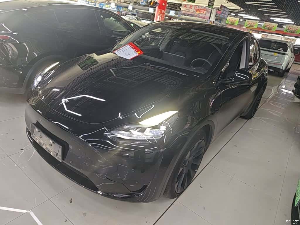 Tesla Model Y, 2022 1