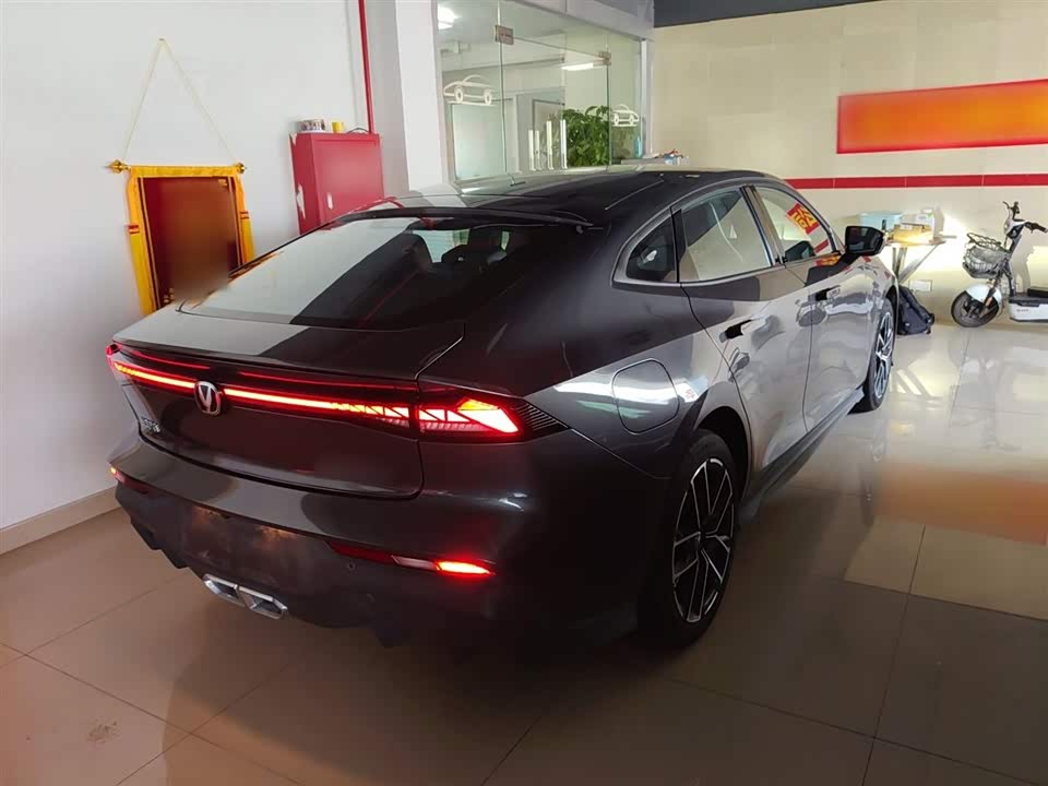 Changan UNI-V Smart iDD