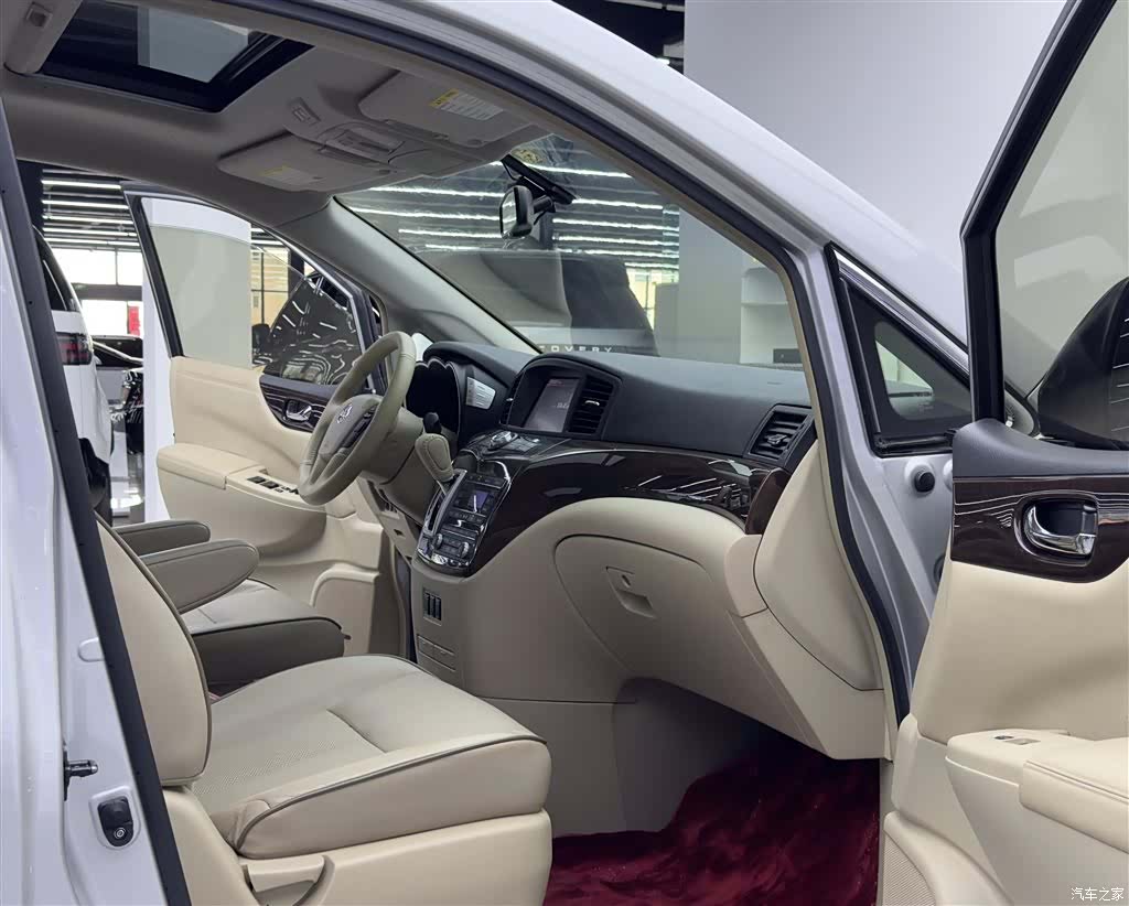 Nissan SL, 2016 9