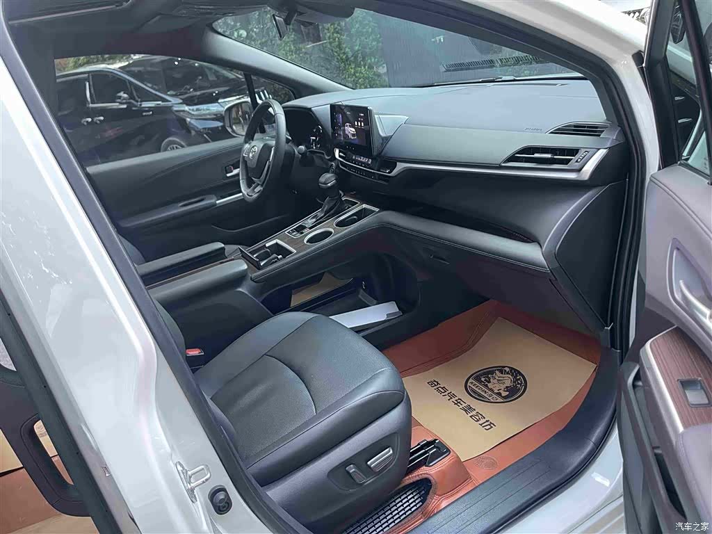 Toyota Sienna, 2024 16