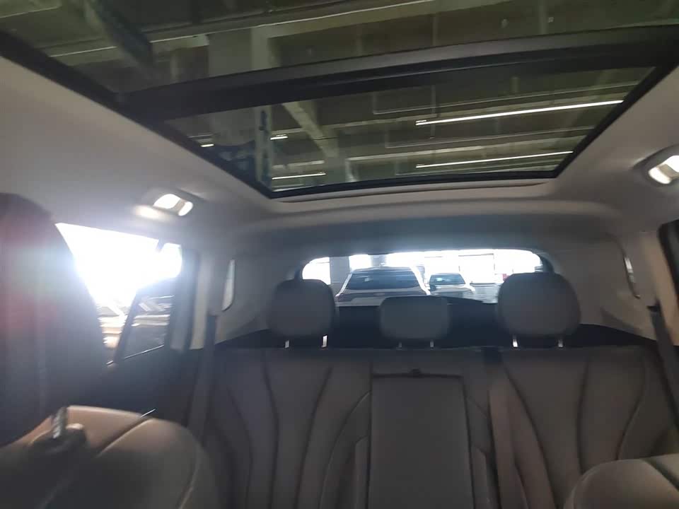 Roewe RX5 MAX Roewe RX5 MAX