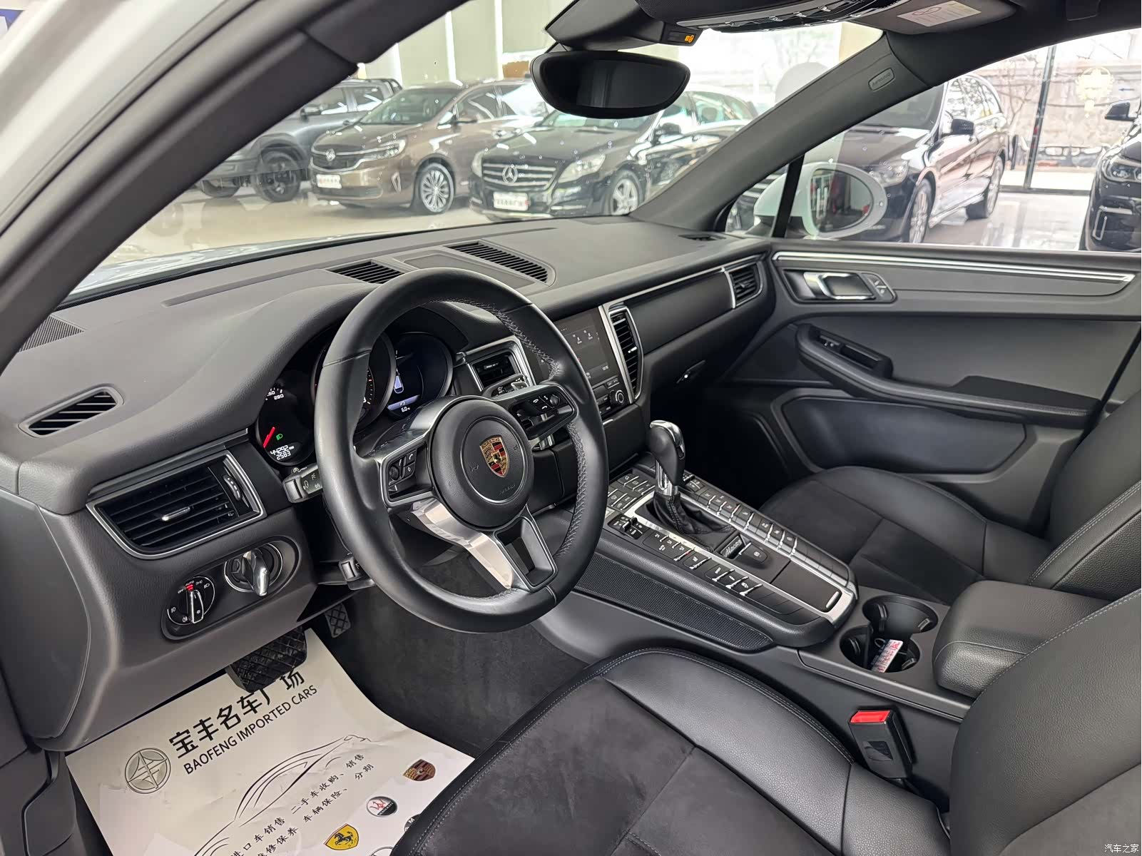 Porsche Macan, 2017 все фото