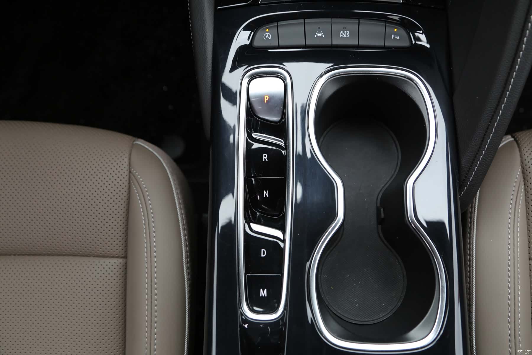 Buick Envision Plus, 2022 8