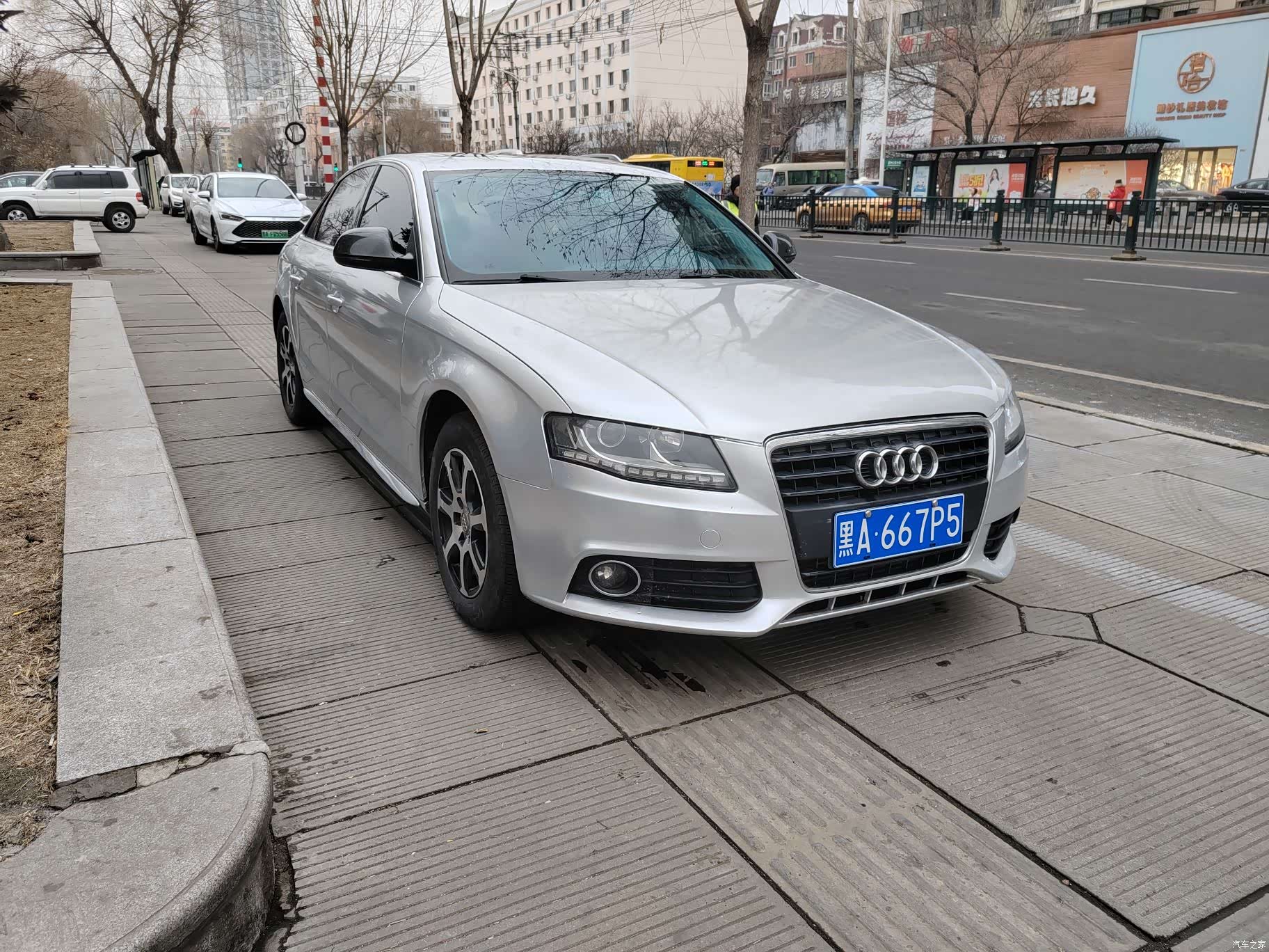 Audi A4L, 2009 1