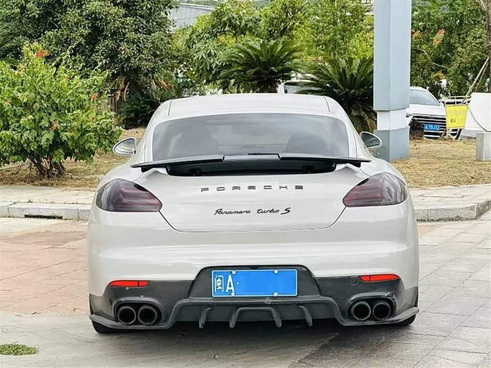 Porsche Panamera