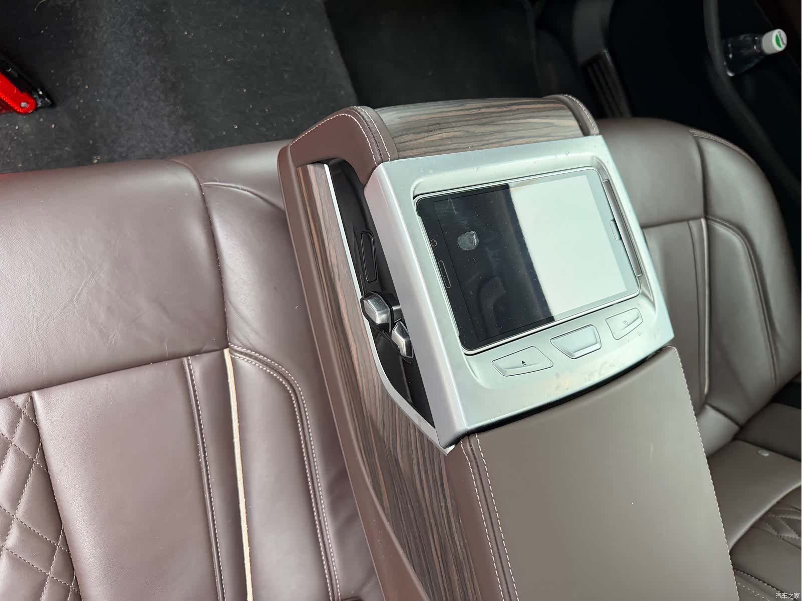 BMW 5 Series, 2018 11