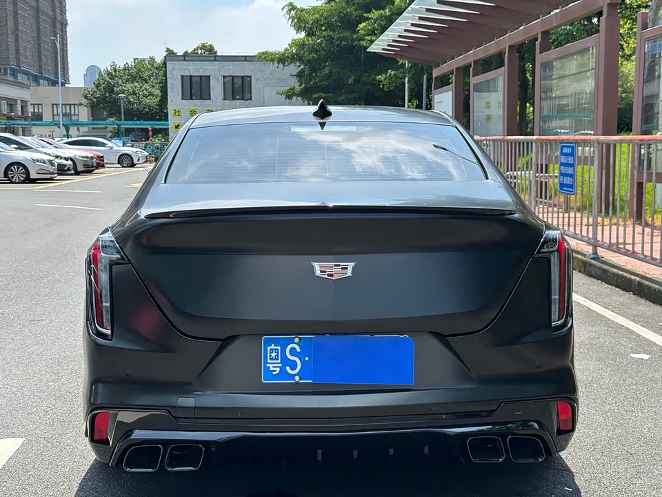 Cadillac CT4