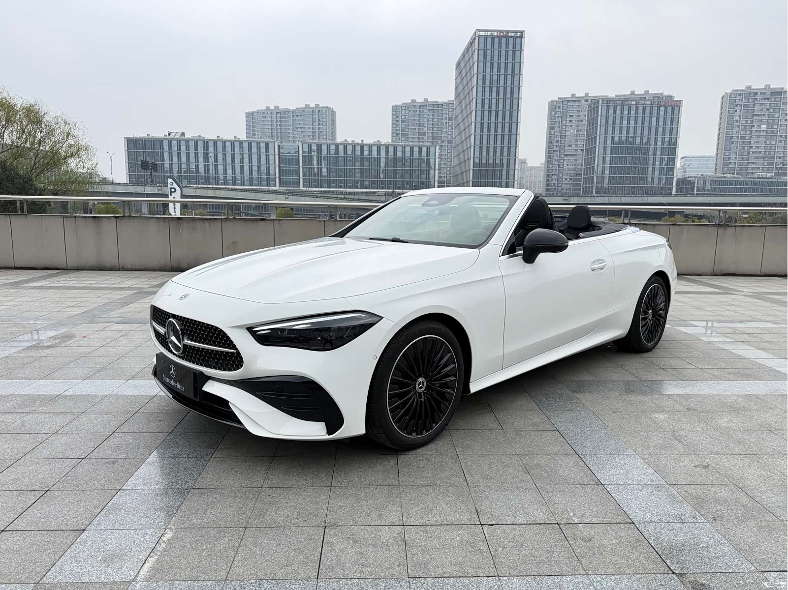 Mercedes-Benz CLE, 2025 4