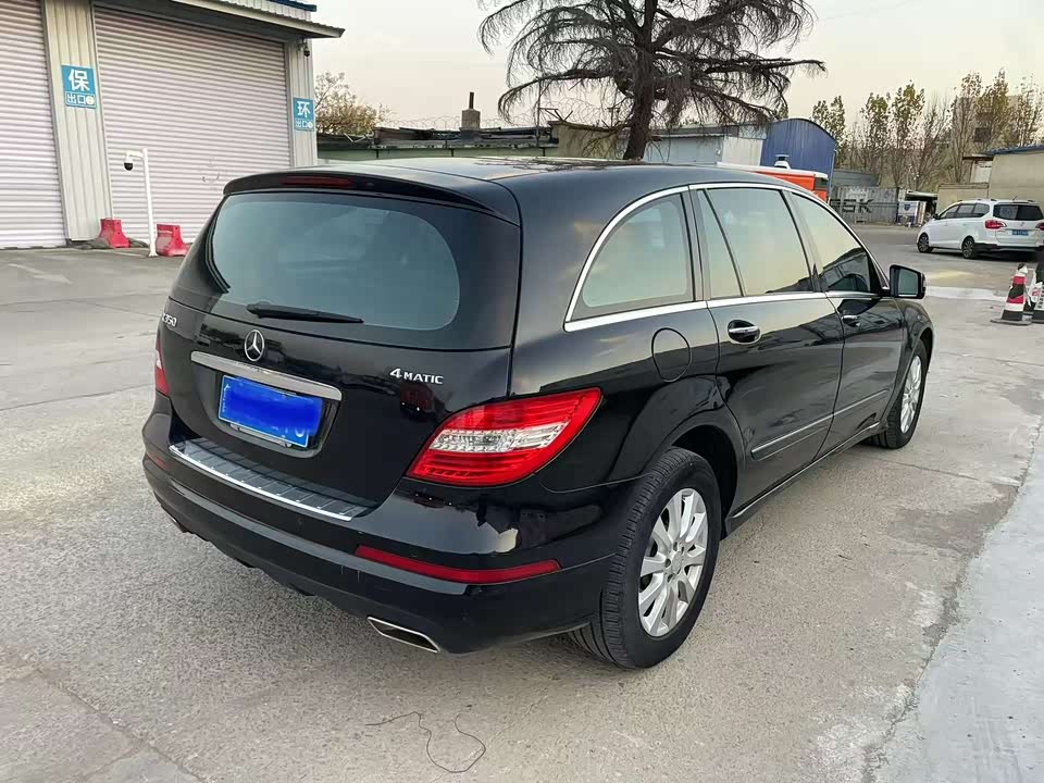 Mercedes-Benz R-class