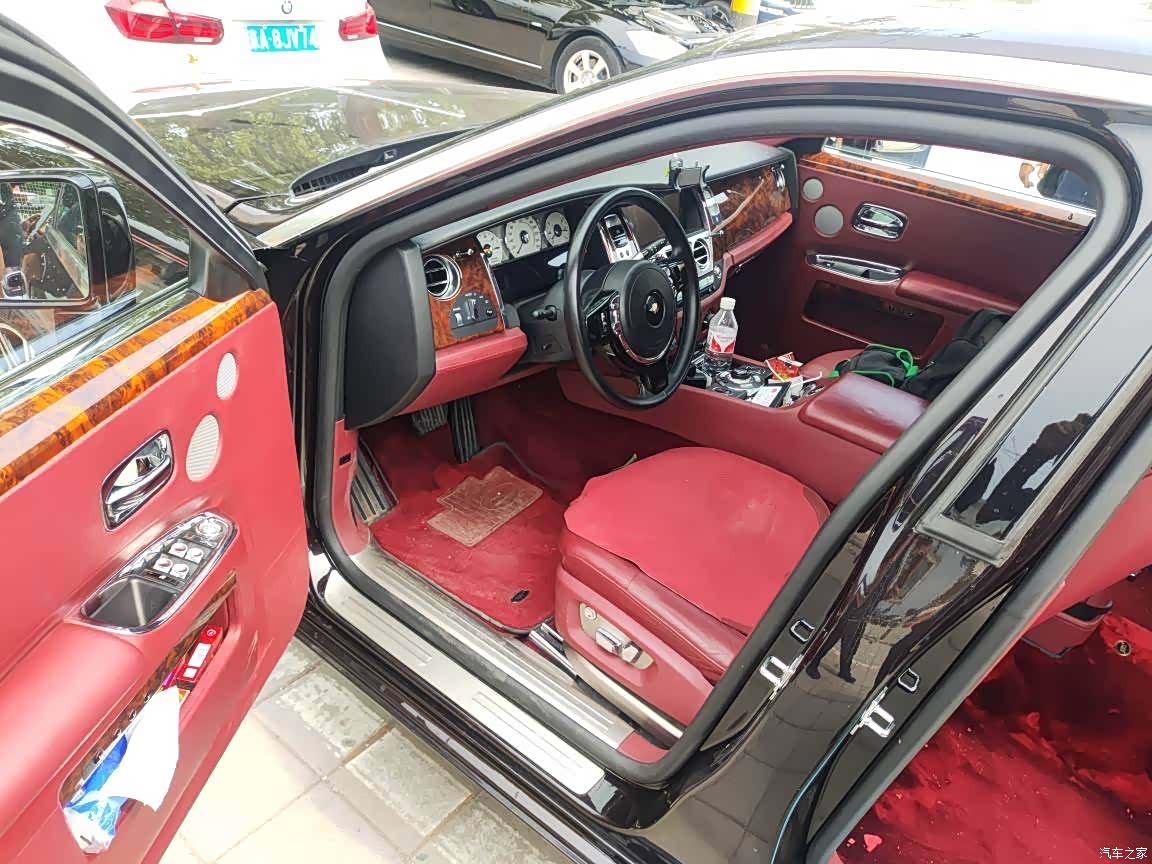 Rolls-Royce Ghost, 2013 3
