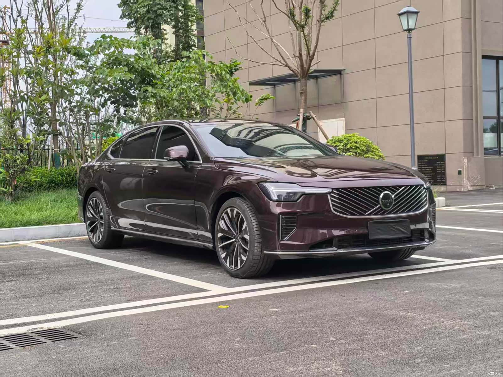Volvo S90, 2025 2