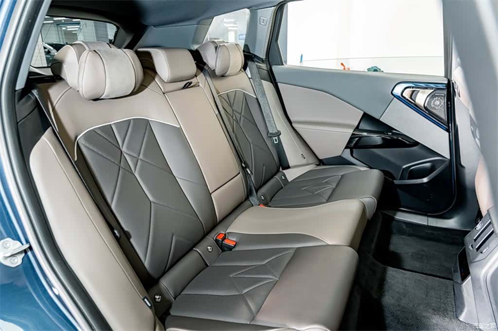 BMW X3, 2025 24