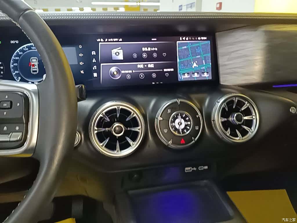 Tank 300, 2021 13