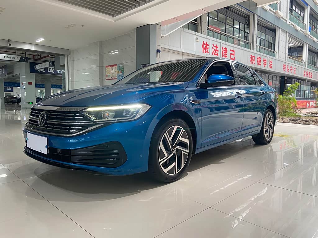 Volkswagen Sagitar 2023 300TSI DSG