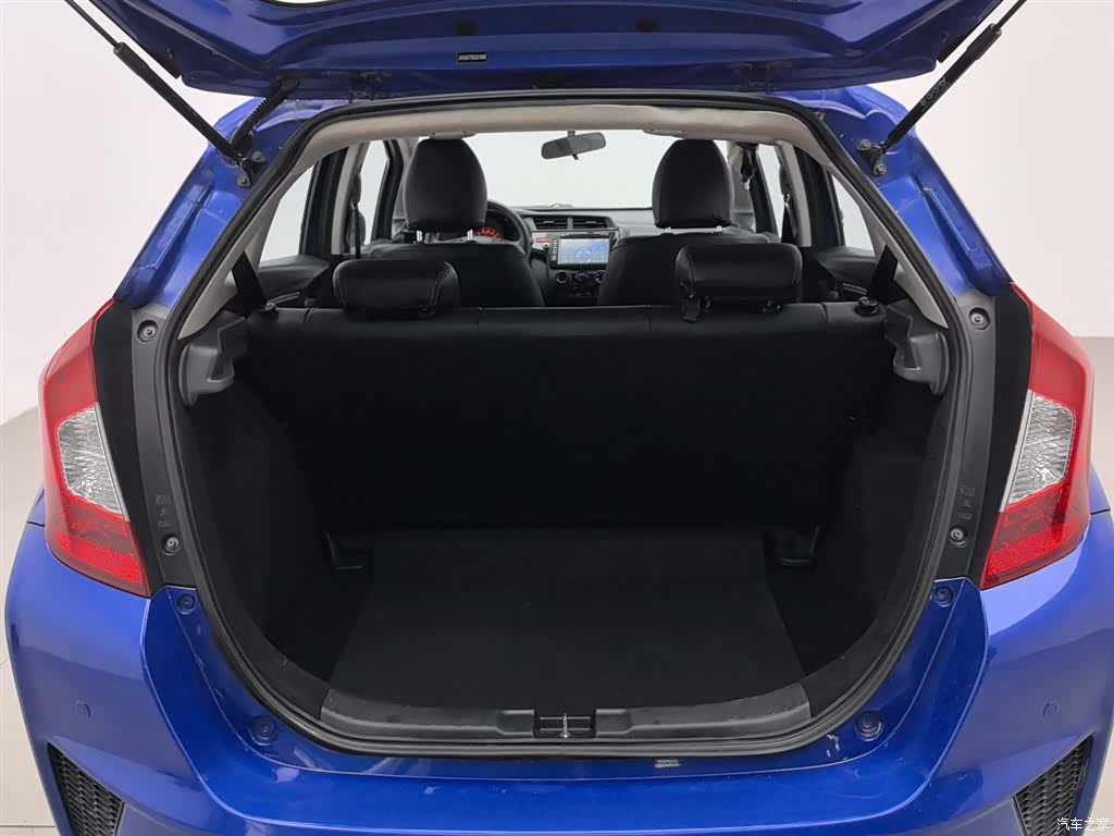 Honda Fit, 2015 16