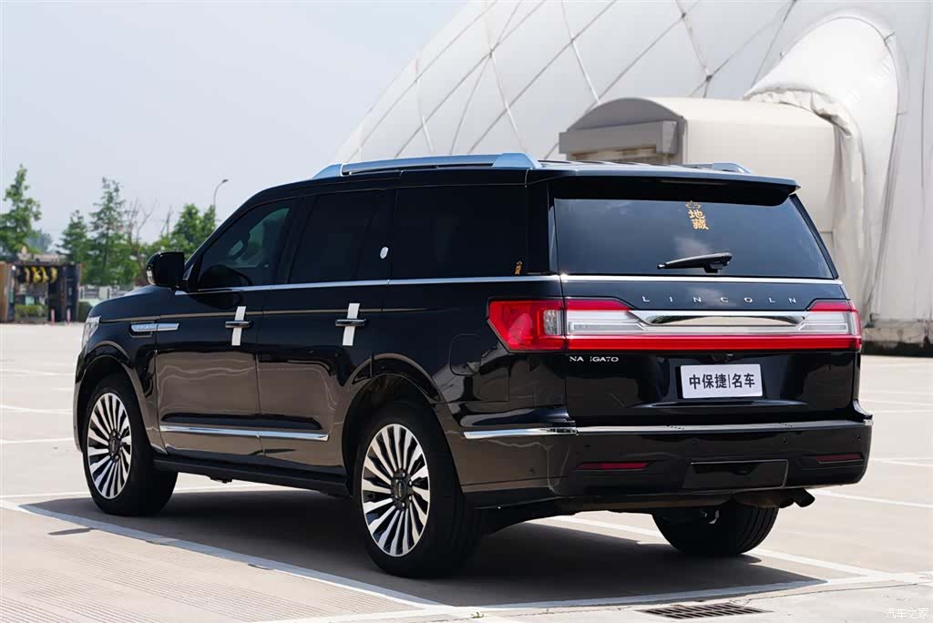 Lincoln Navigator, 2021 21