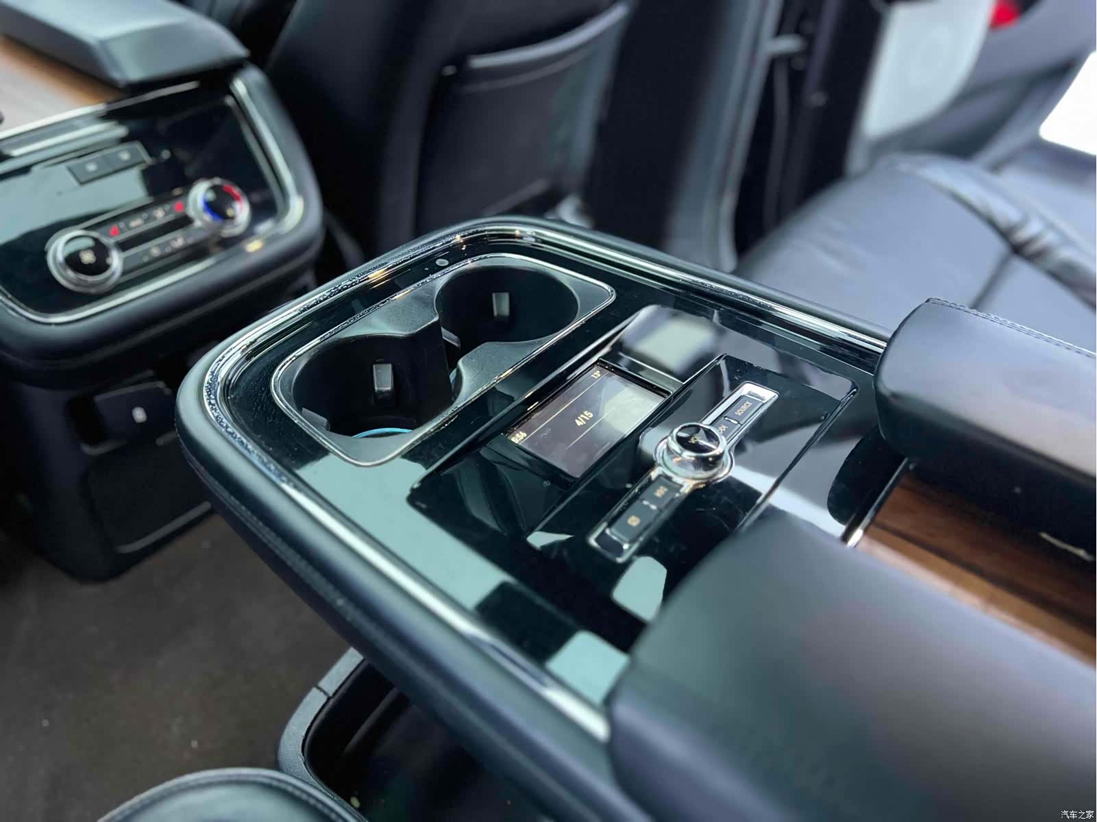 Lincoln Navigator, 2019 14