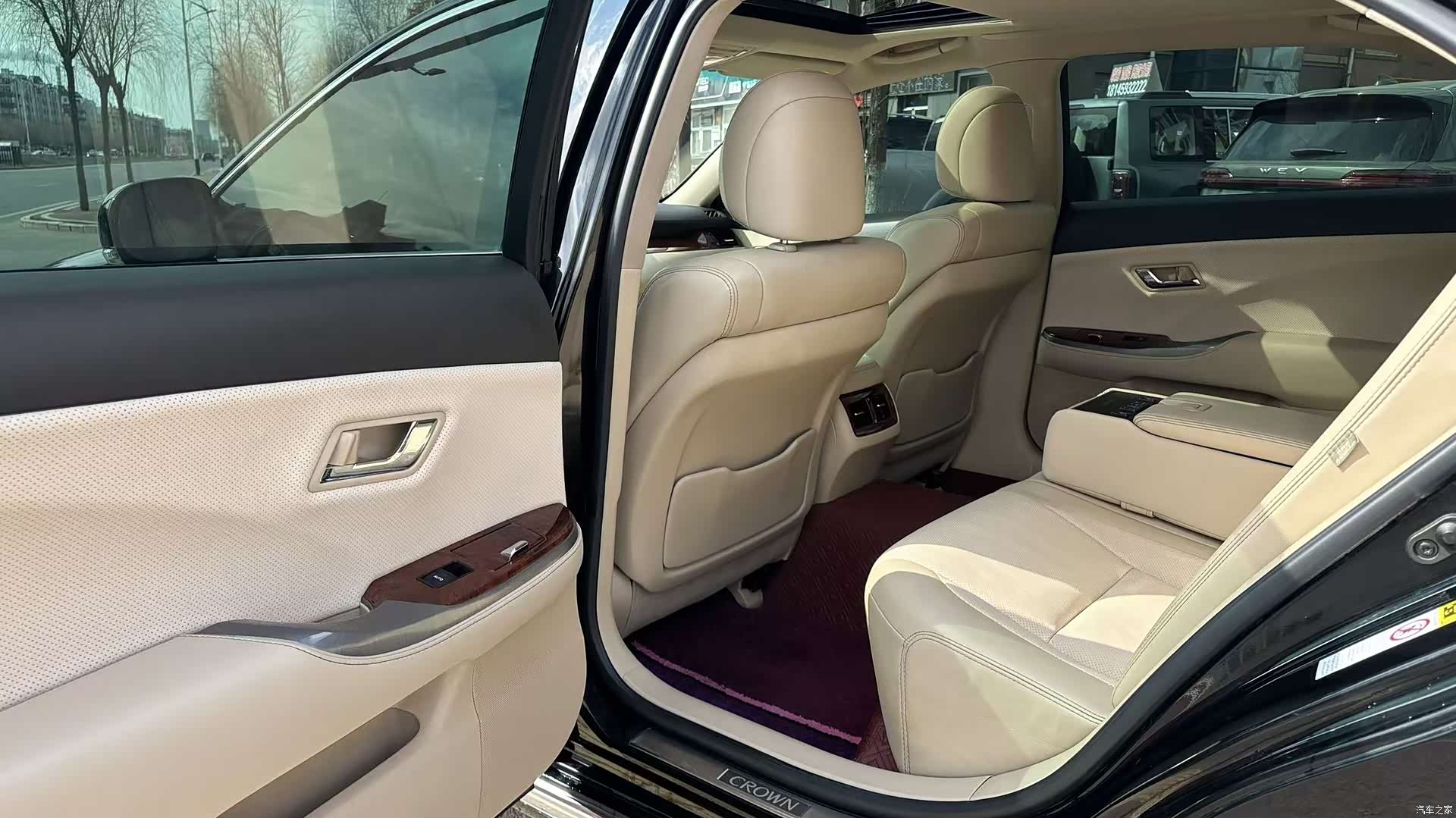 Toyota Crown, 2014 14
