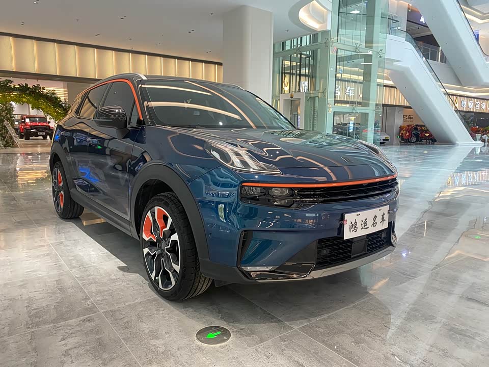 Lynk & Co 06 Lynk & Co 06