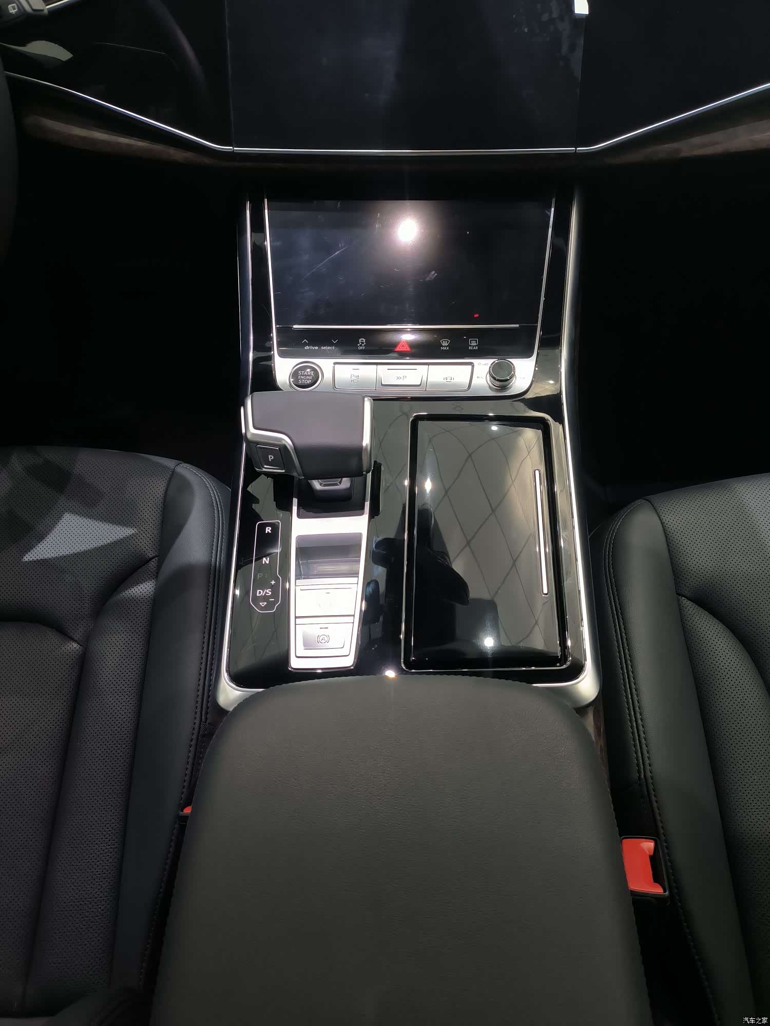 Audi Q7, 2024 9