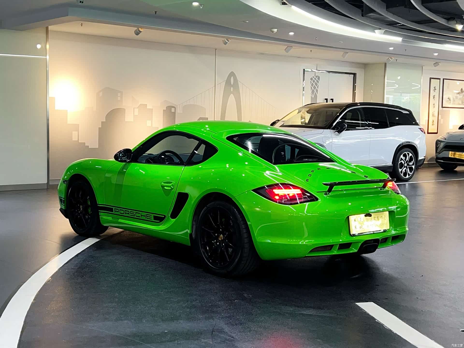 Porsche Cayman, 2010 3