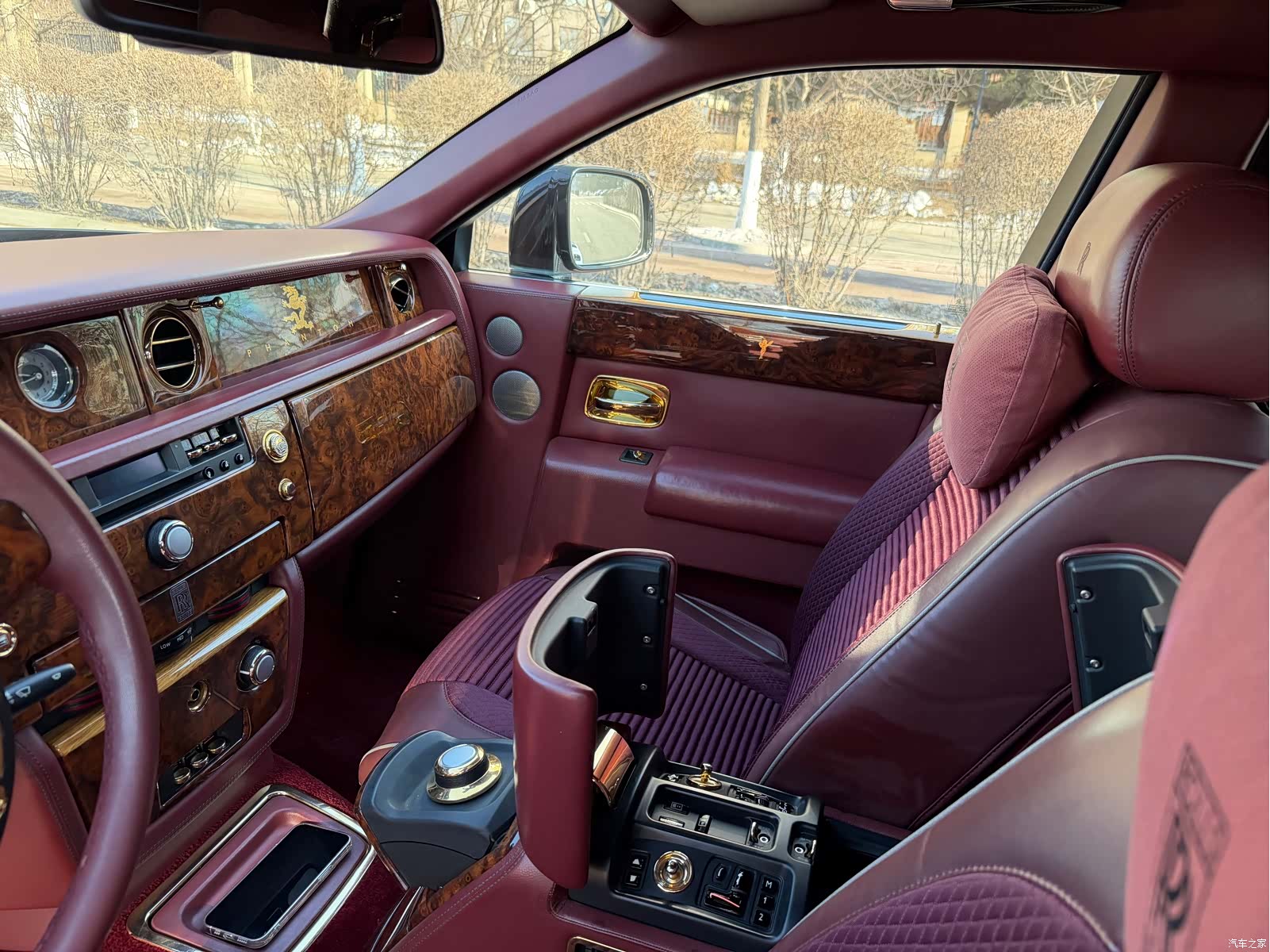 Rolls-Royce Phantom, 2011 6