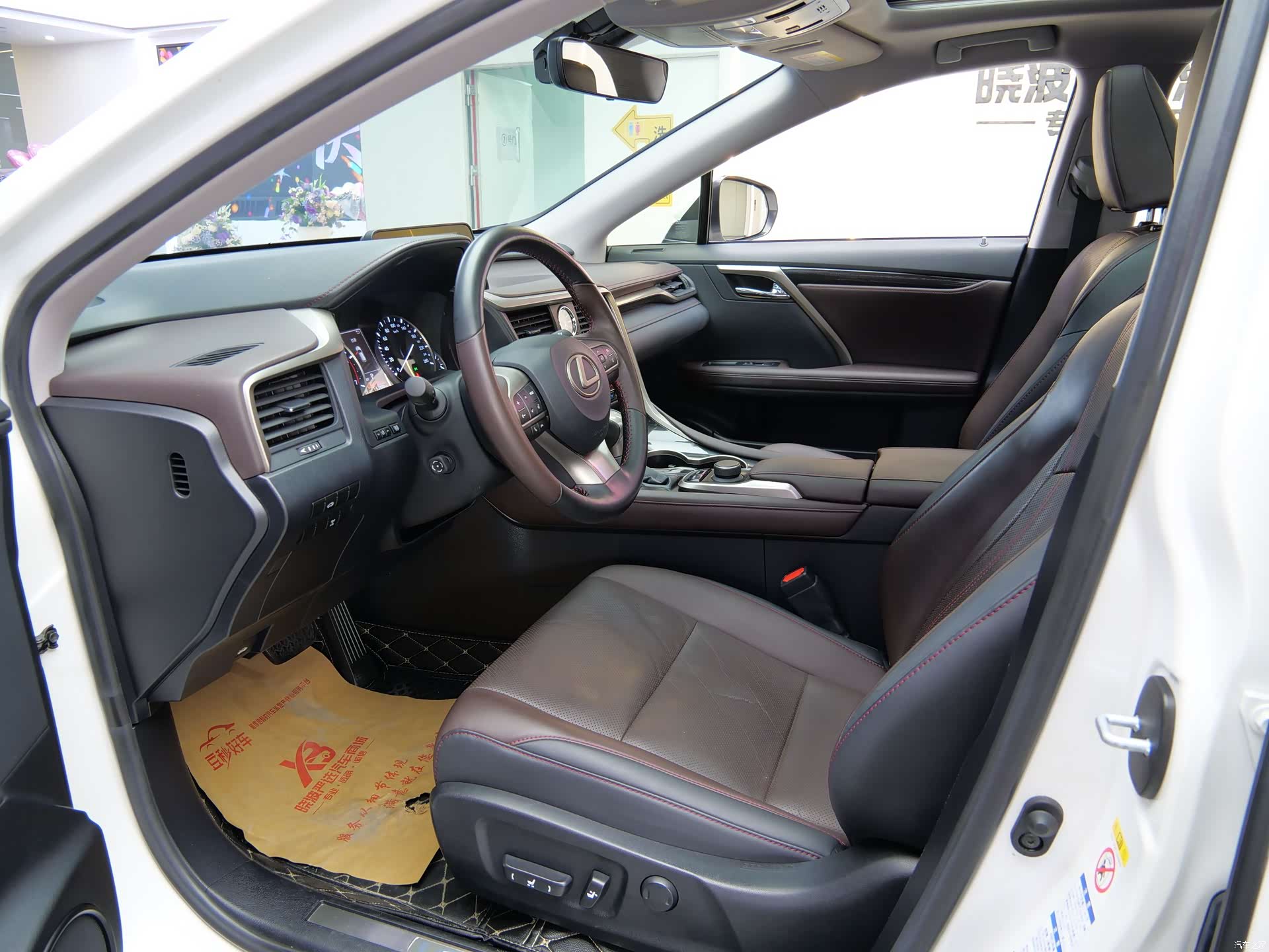 Lexus RX, 2018 8