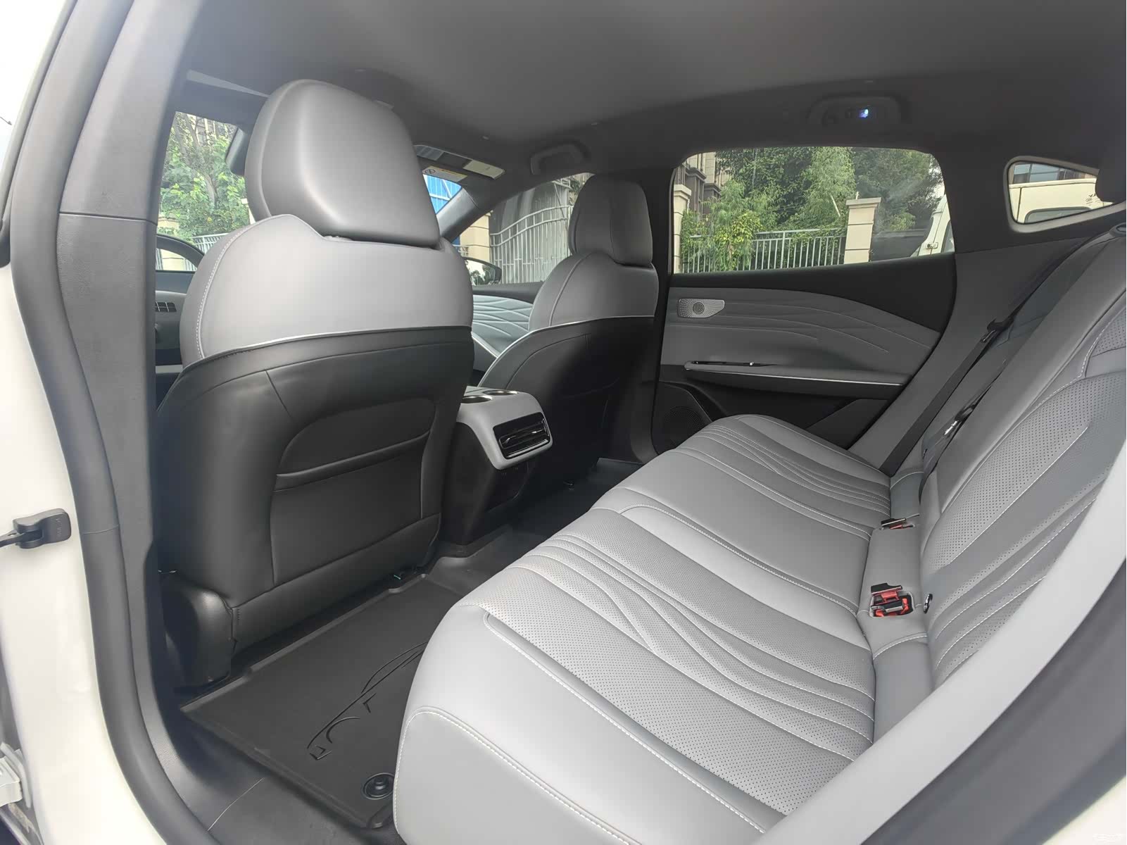 Geely E8, 2024 все фото
