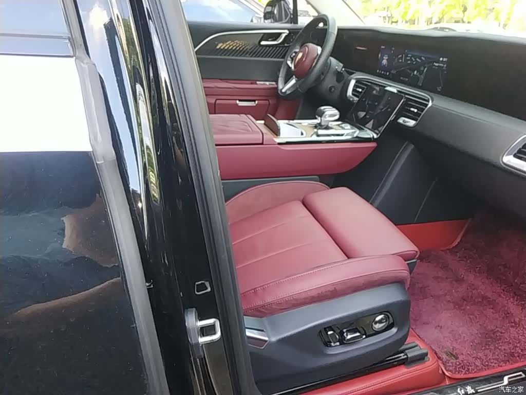 Hongqi E-HS9, 2022 25