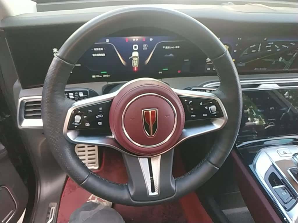 Hongqi E-HS9, 2022 11