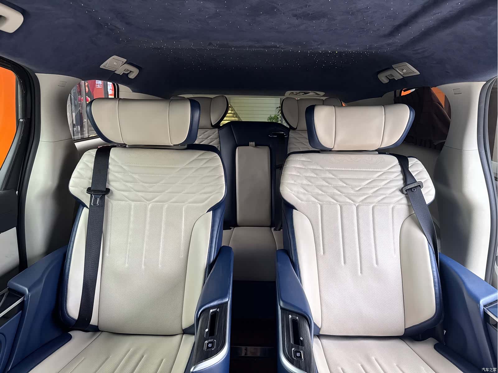 Buick GL8, 2023 8